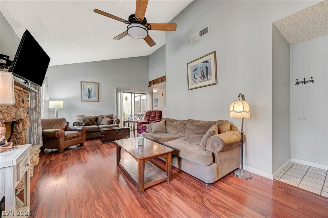 Photo 4 of 1824 Arbol Verde Way