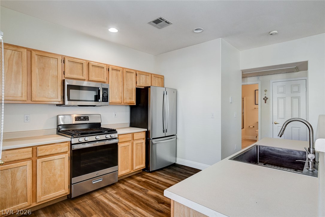 Photo 13 of 51, 1520 Ruby Cliffs Lane #203