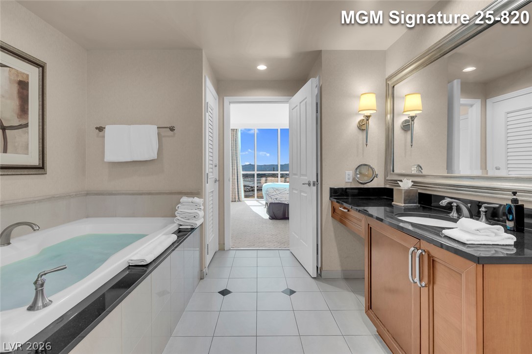 Photo 38 of 86, 125 E Harmon Avenue #2520