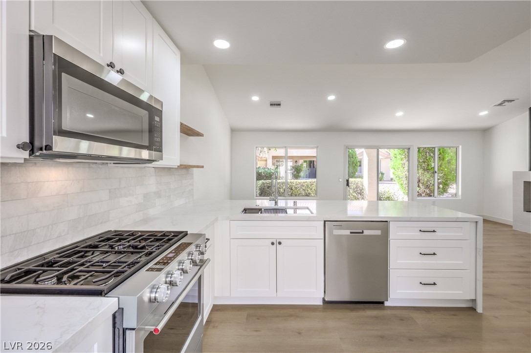 Photo 4 of 9021 Faircrest Drive