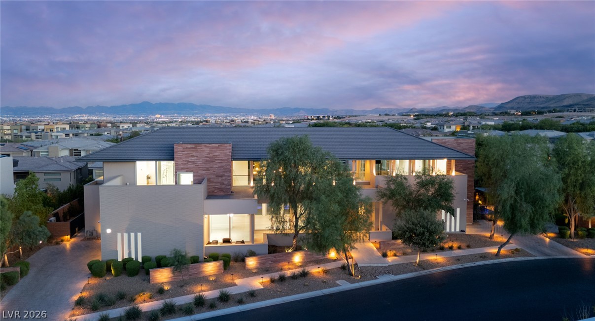 38 Hawkeye Lane, Las Vegas 89135