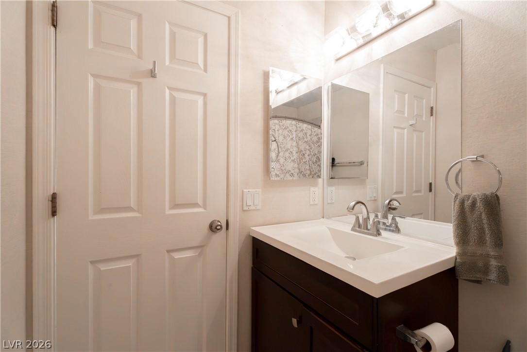 Photo 25 of 35, 2036 Bavington Drive #C