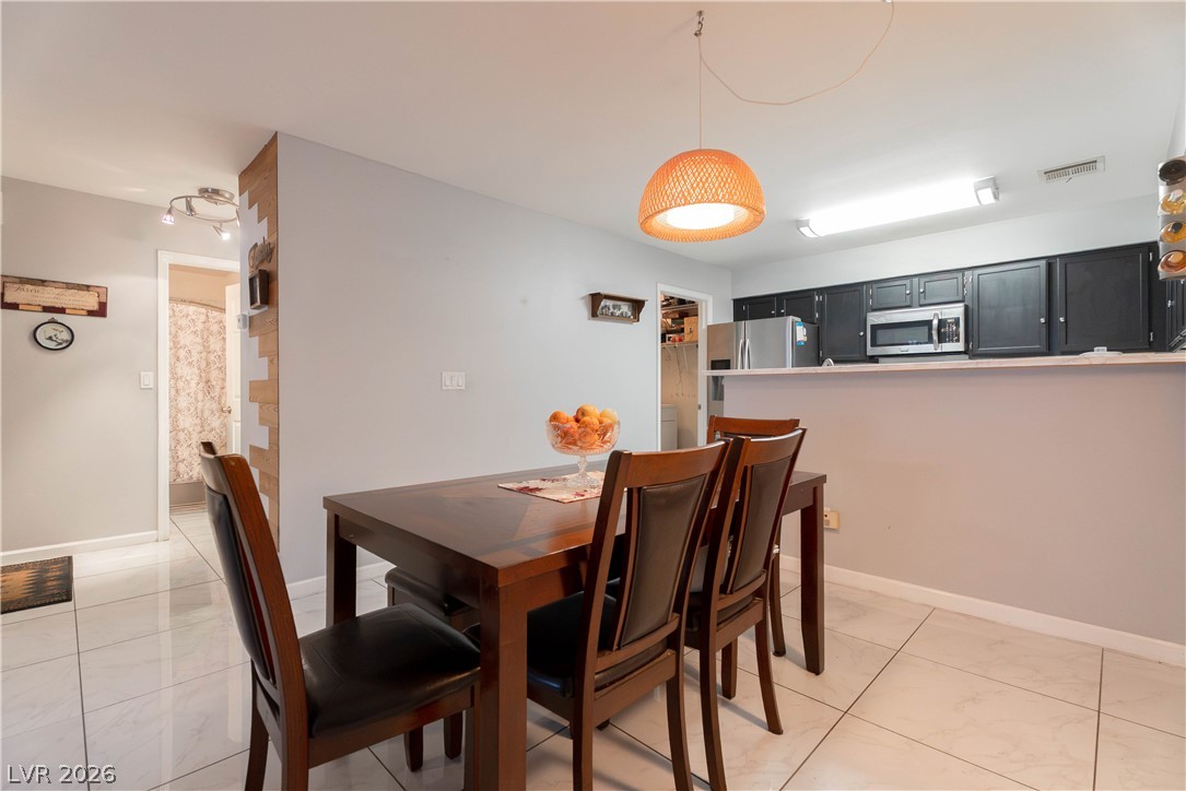 Photo 9 of 35, 2036 Bavington Drive #C