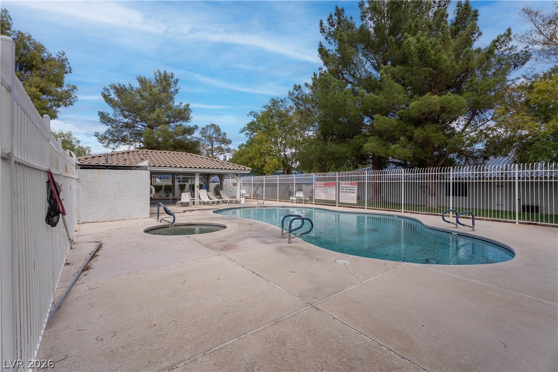 Photo 31 of 35, 2036 Bavington Drive #C