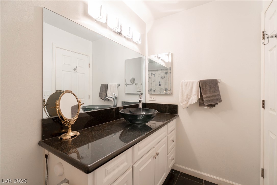 Photo 23 of 35, 2036 Bavington Drive #C