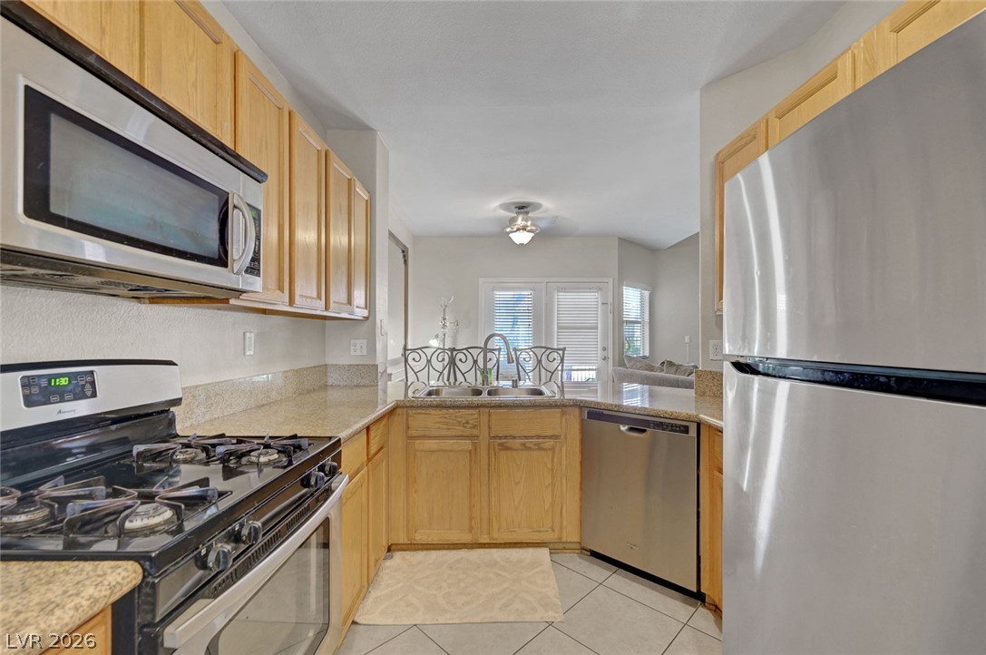 Photo 16 of 33, 7450 S Eastern Avenue #1064