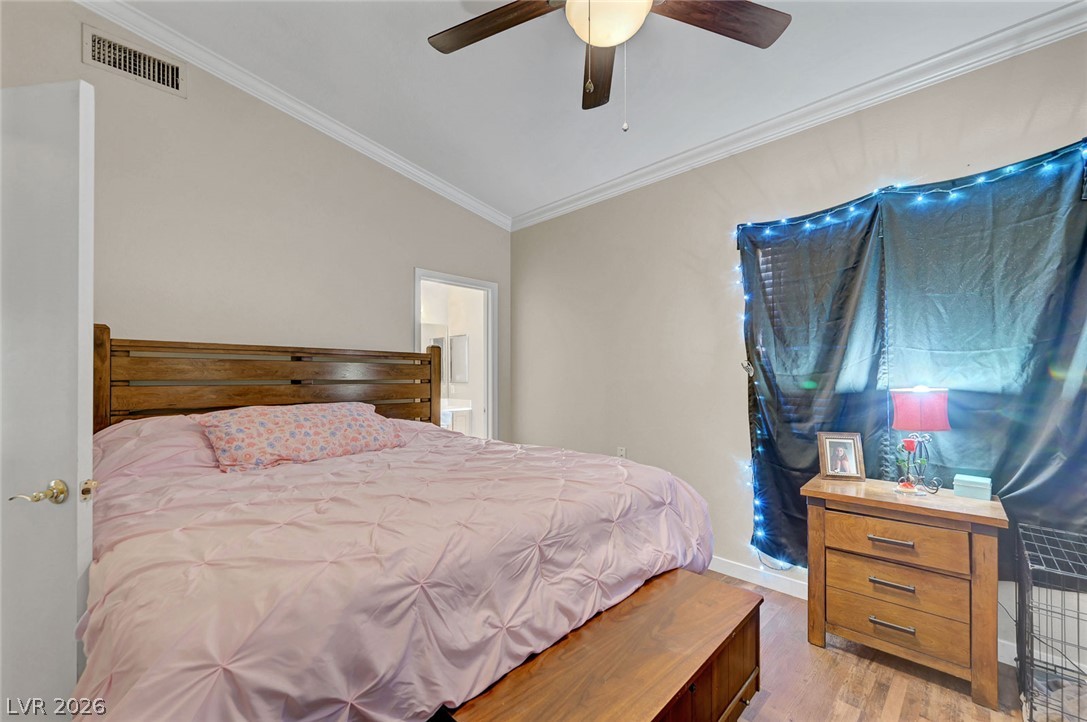 Photo 27 of 33, 7450 S Eastern Avenue #1064