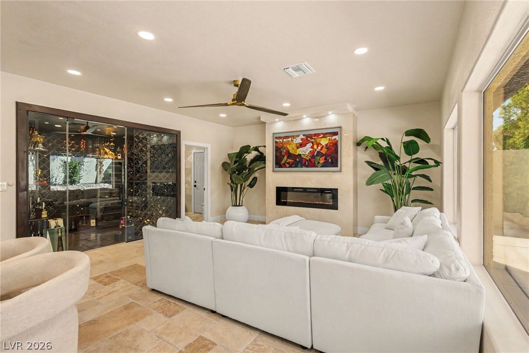 Photo 13 of 70, 3125 Shadowleaf Court