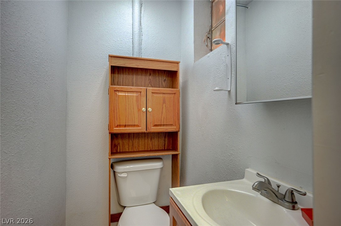 Photo 19 of 24, 156 N Moapa Valley Boulevard