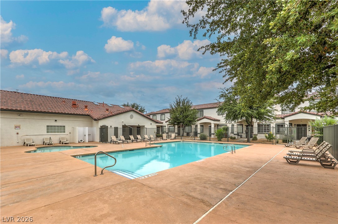 Photo 30 of 32, 5330 E Charleston Boulevard #44