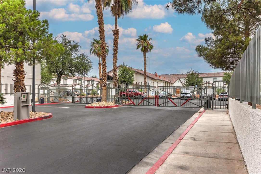 Photo 31 of 32, 5330 E Charleston Boulevard #44