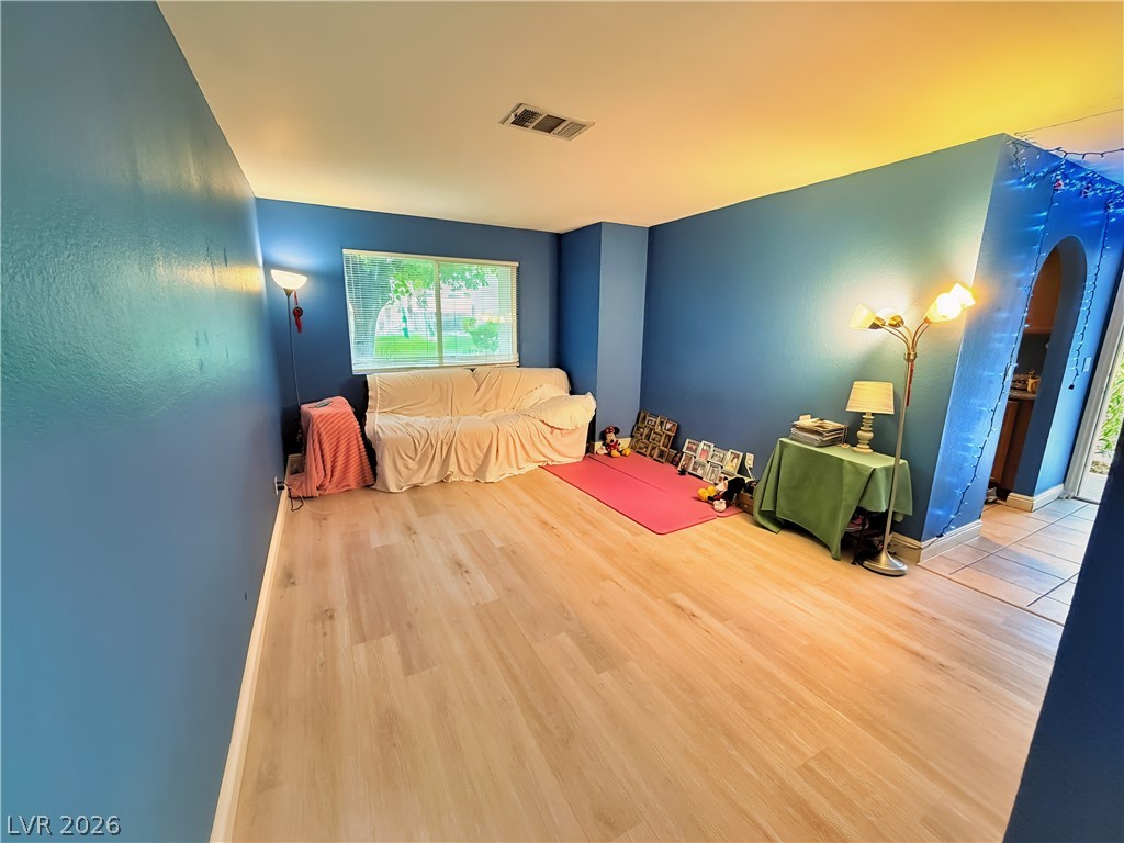 Photo 33 of 46, 1852 N Decatur Boulevard #101