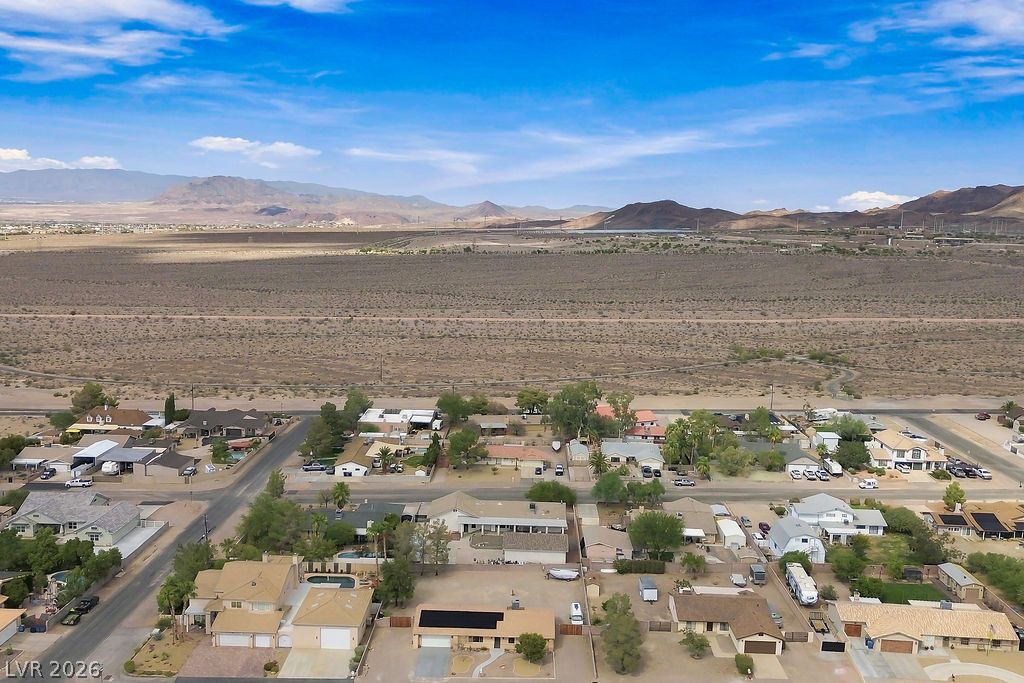 Photo 6 of 48, 1560 Arabian Drive