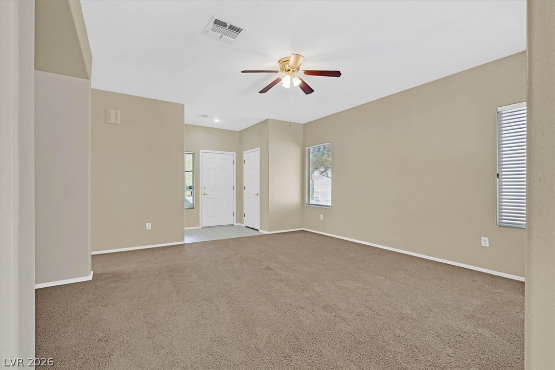Photo 4 of 2553 Leighton Avenue