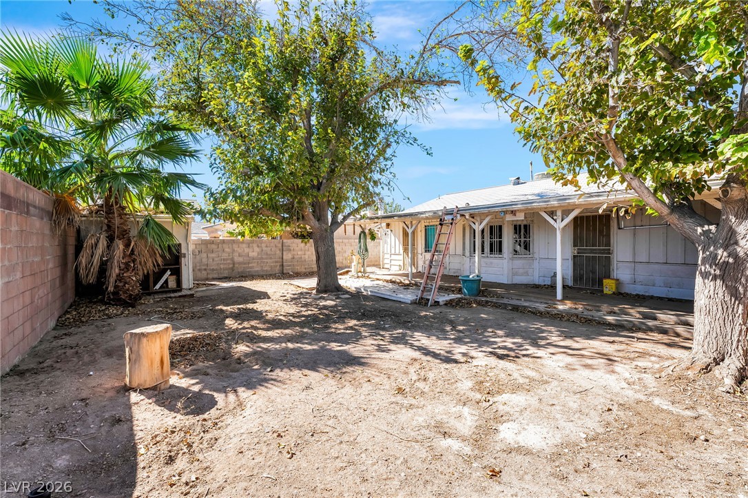 Photo 20 of 24, 428 Bolsa Drive
