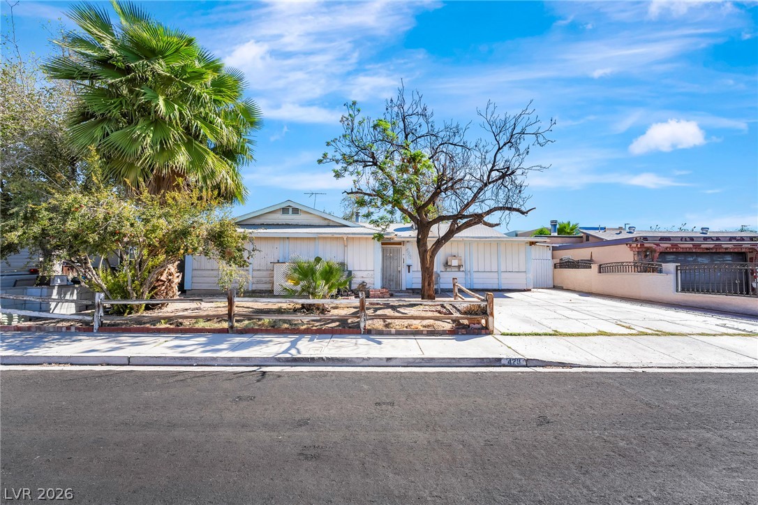 Photo 22 of 24, 428 Bolsa Drive