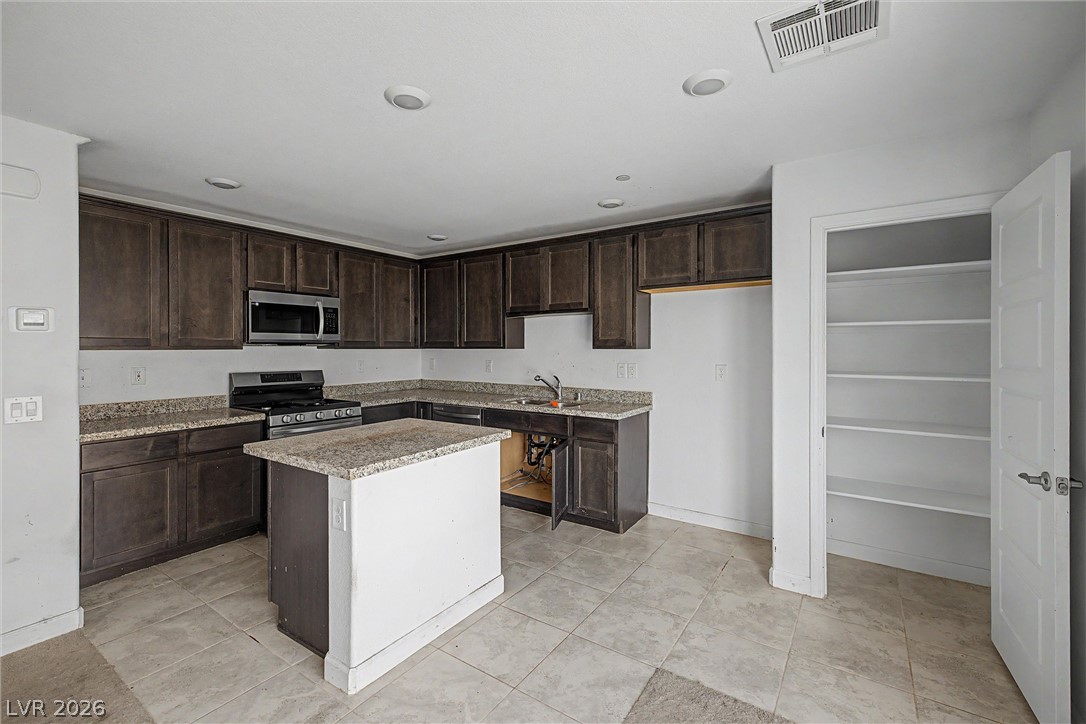 Photo 4 of 116 Cowles Avenue