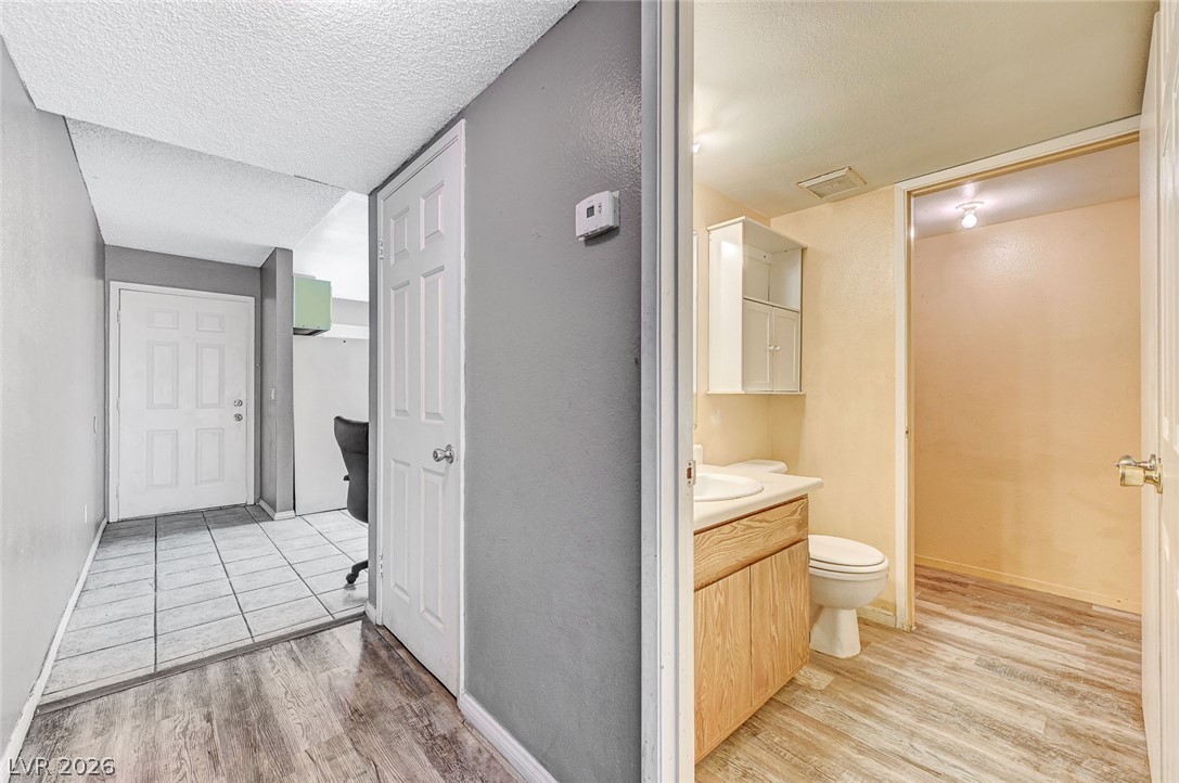 Photo 18 of 47, 3567 Arville Street #702B