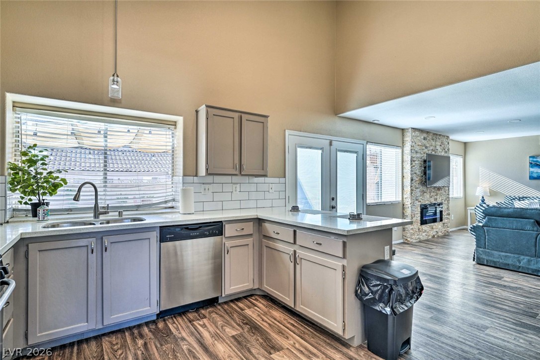 Photo 12 of 33, 861 Centaur Avenue