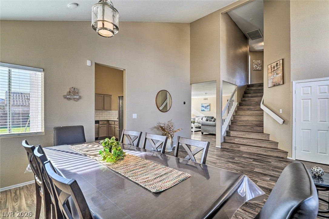 Photo 13 of 33, 861 Centaur Avenue