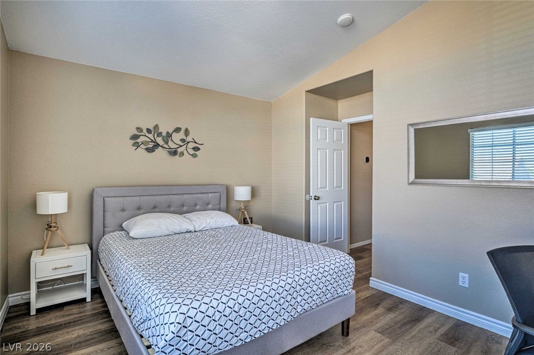 Photo 23 of 33, 861 Centaur Avenue