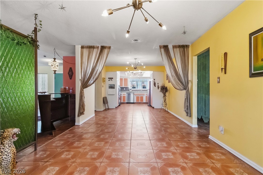 Photo 7 of 39, 3232 Pawnee Drive