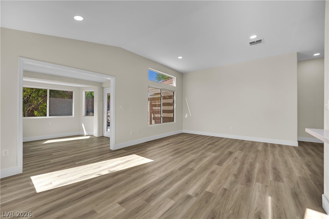 Photo 13 of 31, 2039 Poppywood Avenue