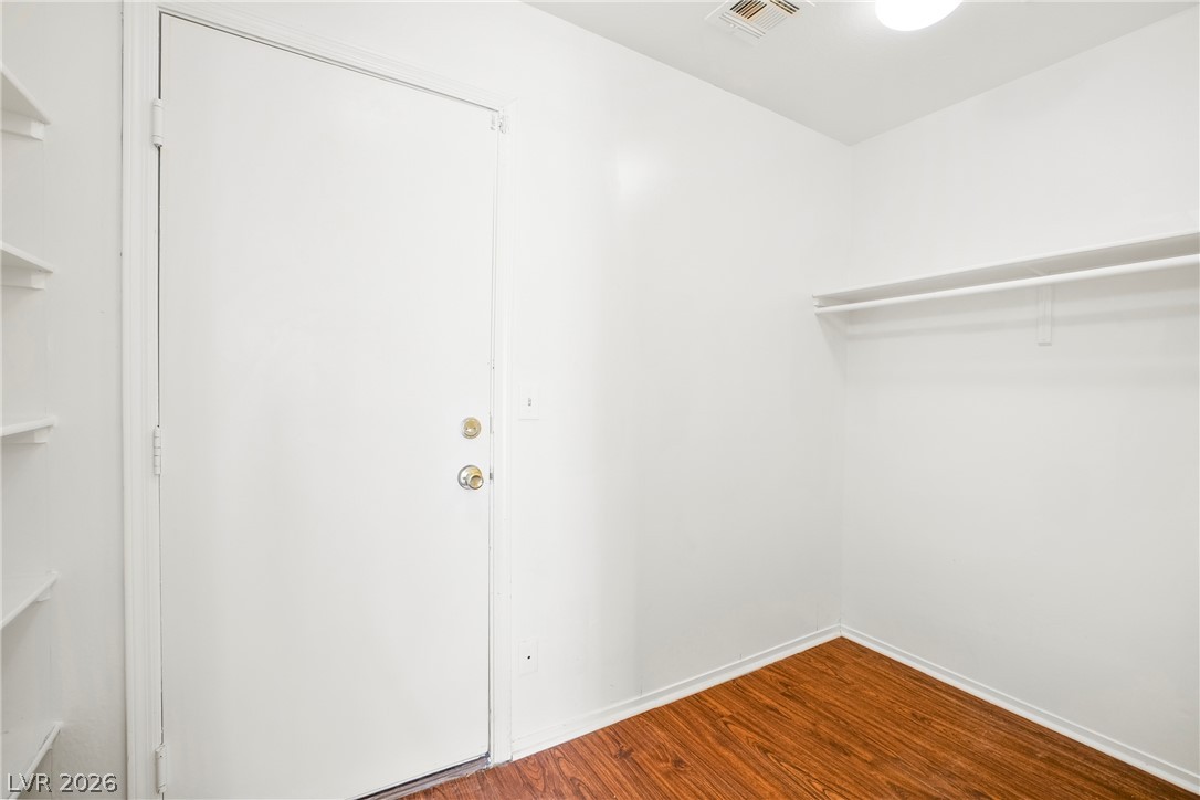 Photo 31 of 49, 6609 Ives Avenue