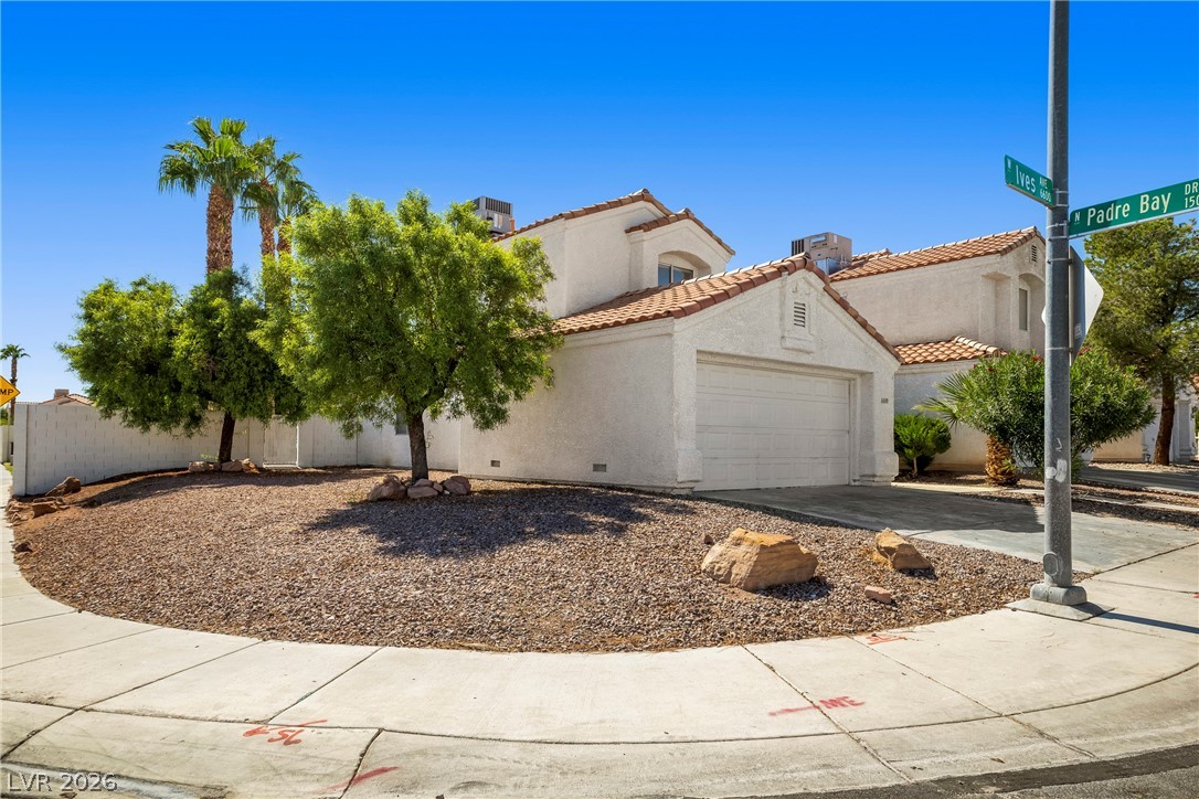 Photo 6 of 49, 6609 Ives Avenue