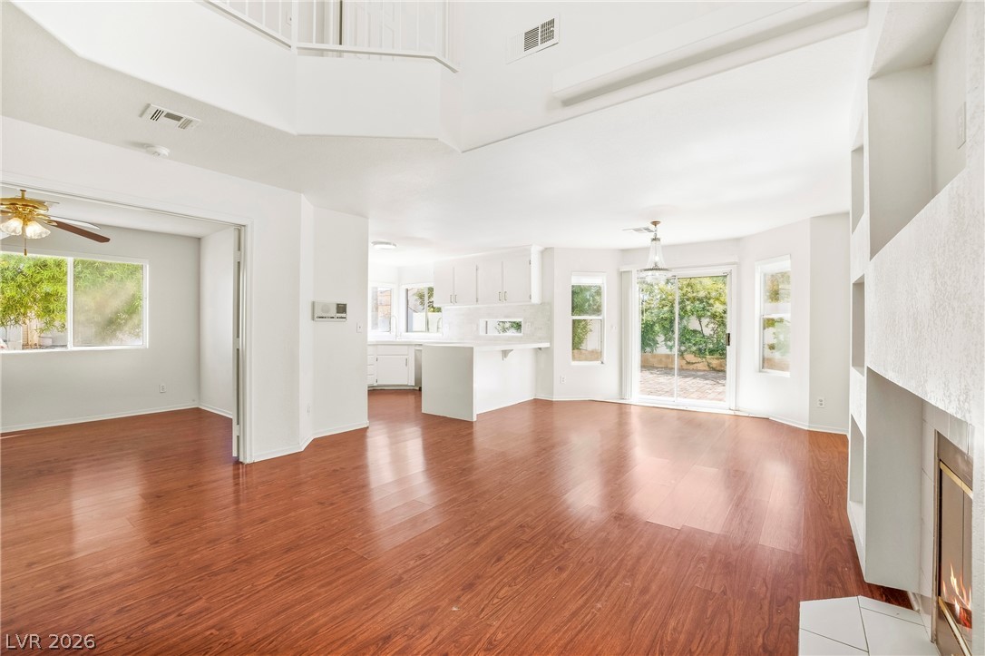 Photo 7 of 49, 6609 Ives Avenue
