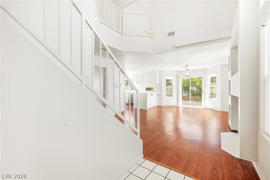 Photo 8 of 49, 6609 Ives Avenue