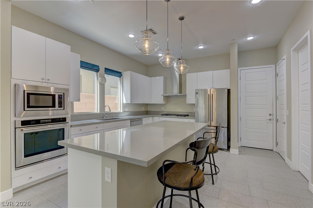 Photo 7 of 42, 11261 Essence Point Avenue #103