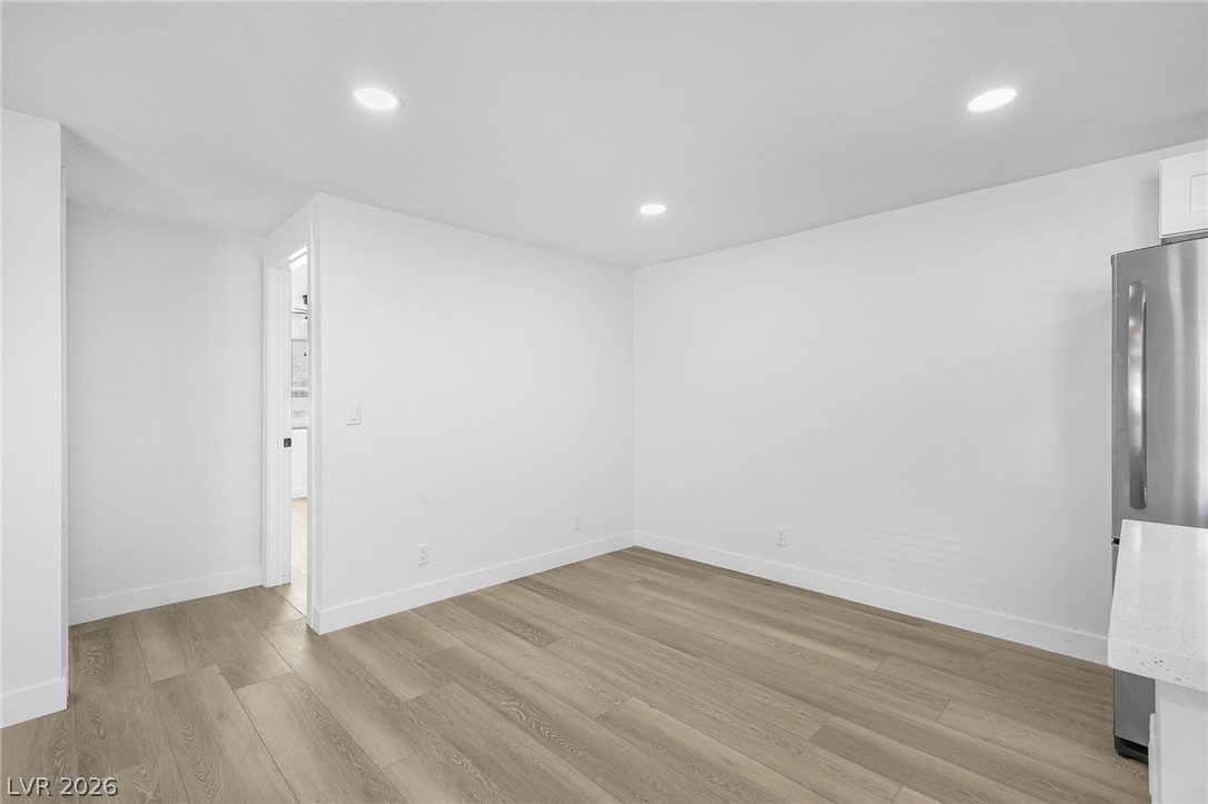 Photo 13 of 33, 2233 Toiyabe Street