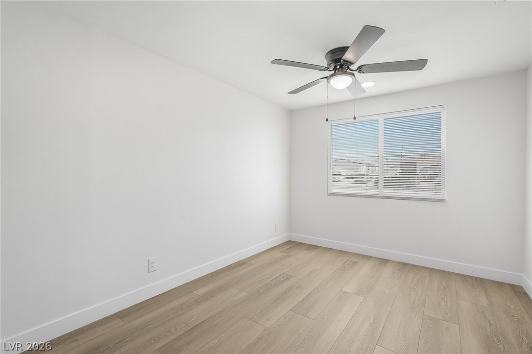 Photo 14 of 33, 2233 Toiyabe Street