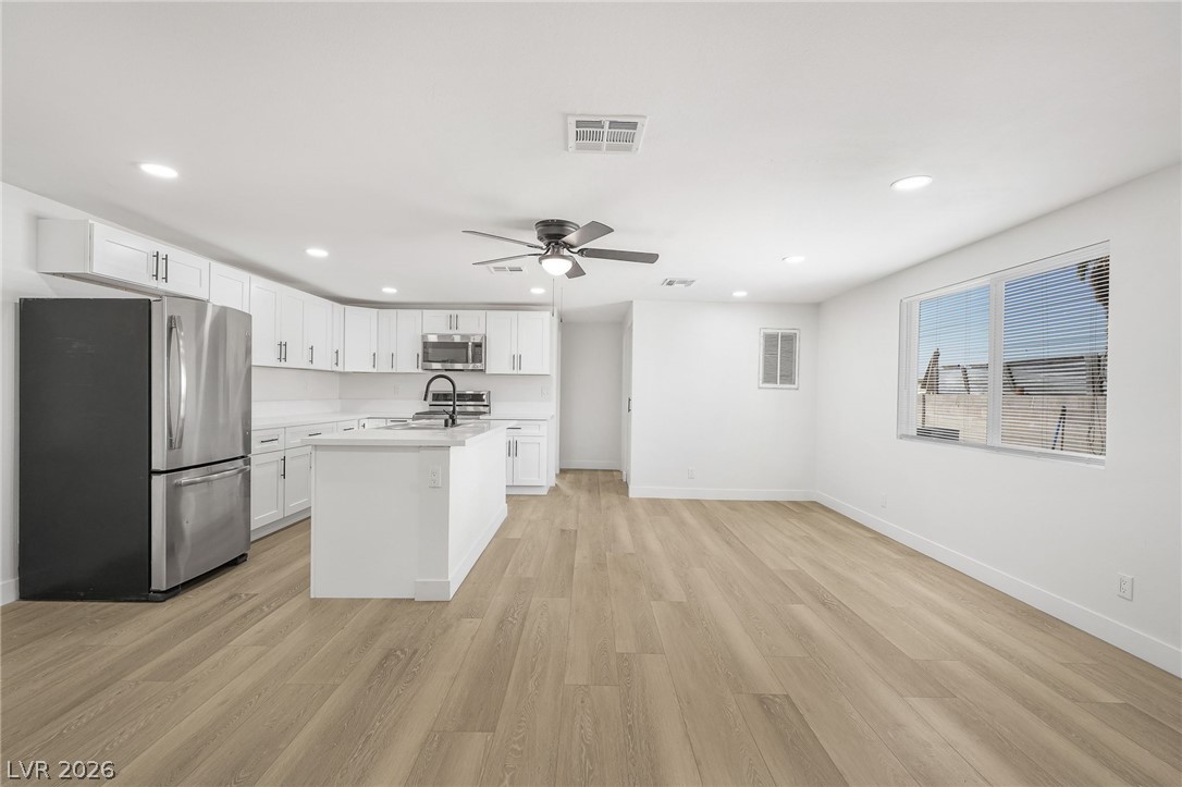 Photo 2 of 2233 Toiyabe Street