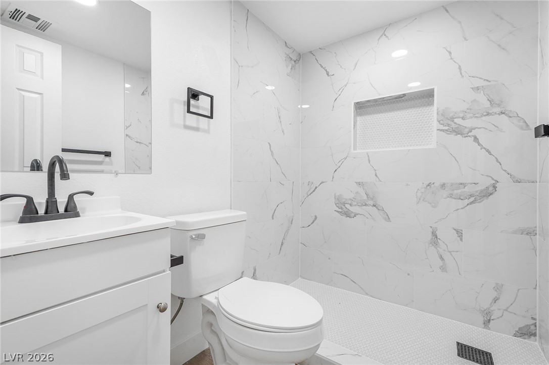 Photo 3 of 2233 Toiyabe Street