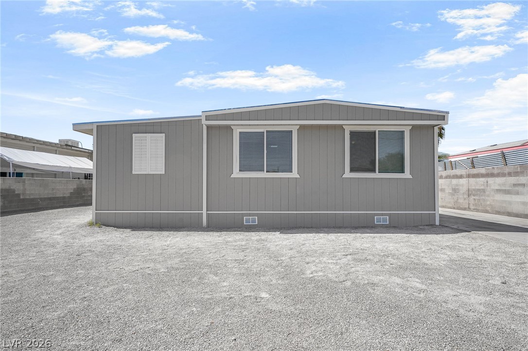 Photo 4 of 2233 Toiyabe Street
