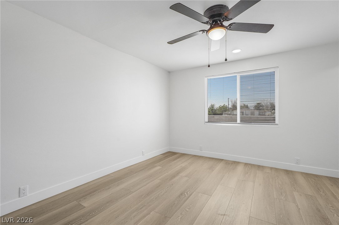 Photo 19 of 33, 2233 Toiyabe Street
