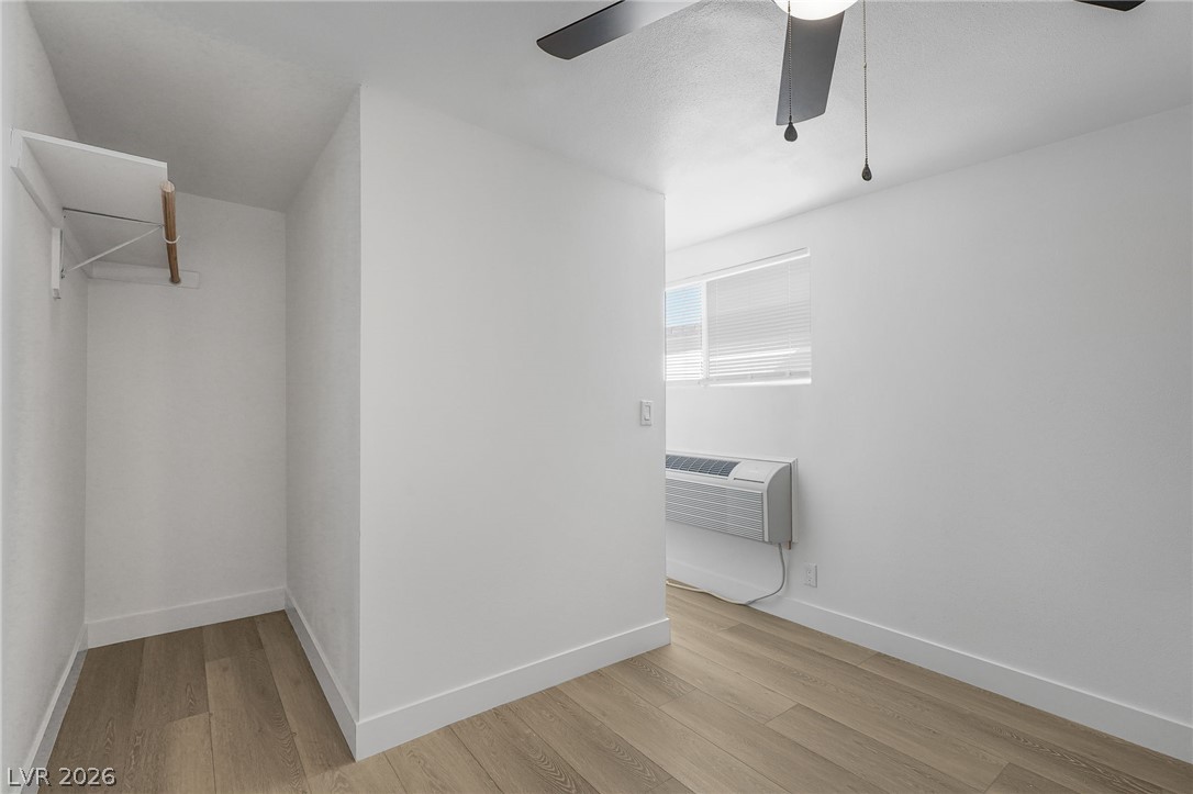 Photo 31 of 33, 2233 Toiyabe Street