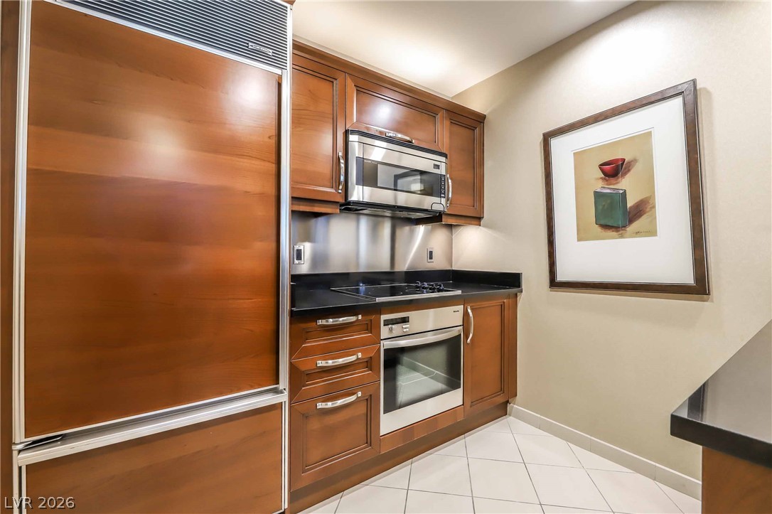 Photo 7 of 19, 135 E Harmon Avenue #3520