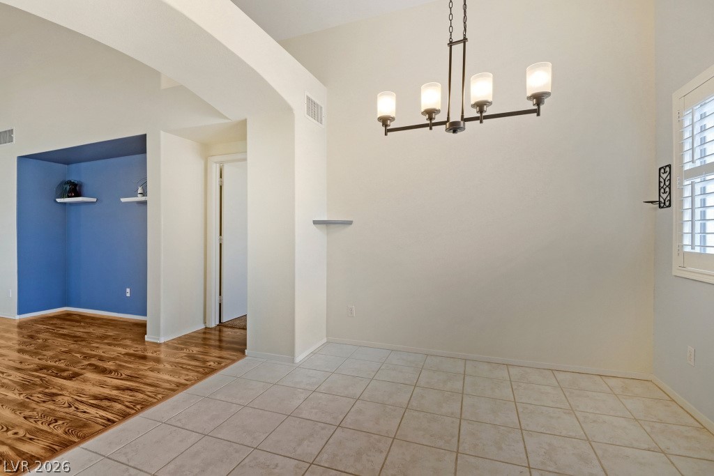 Photo 12 of 32, 2152 Jasper Bluff Street #202