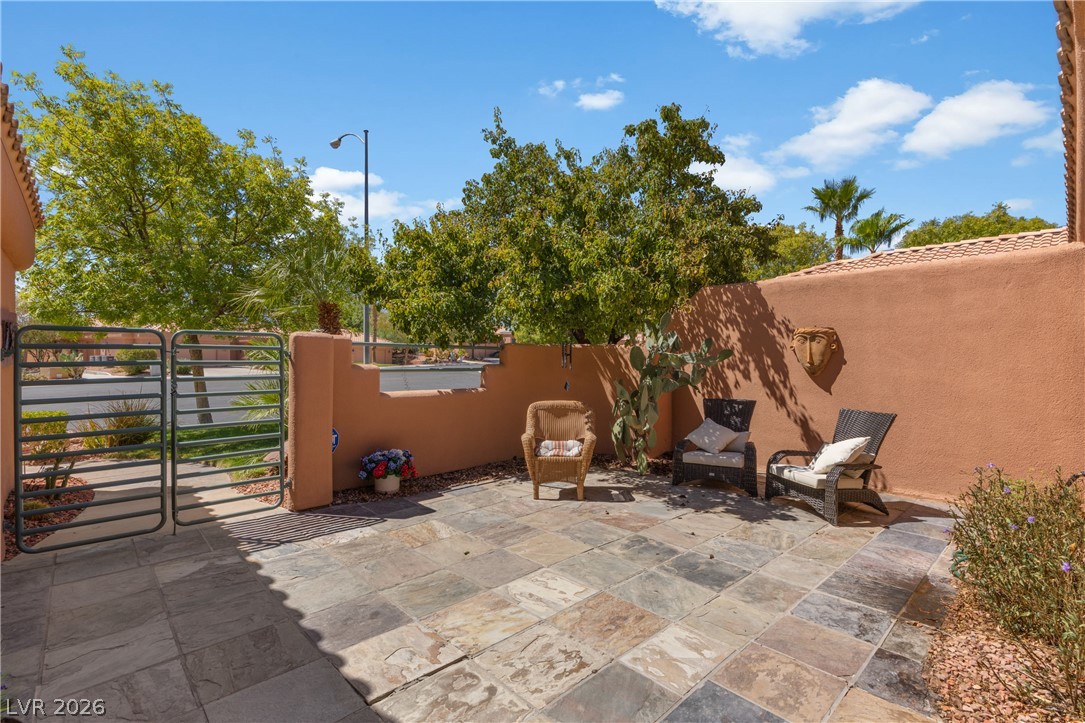 Photo 8 of 62, 539 Via Ventana Drive