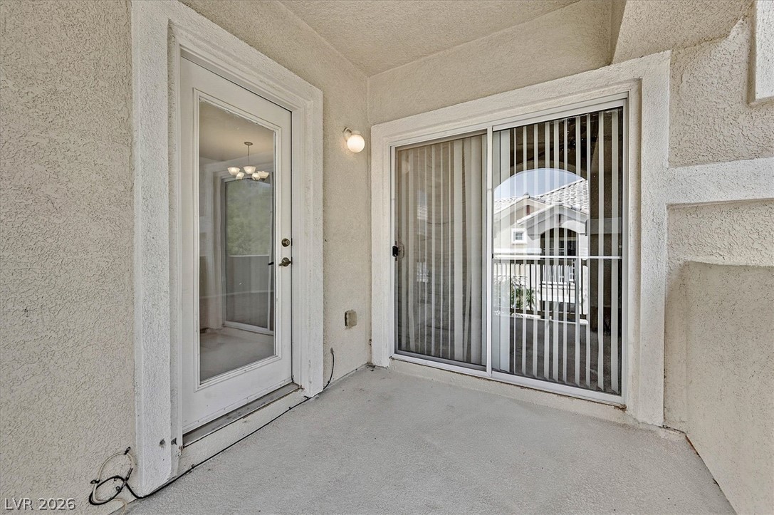 Photo 8 of 30, 5855 VALLEY Drive #2185