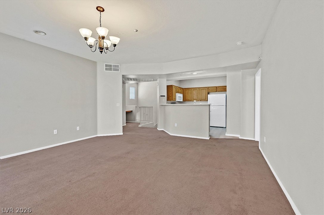 Photo 9 of 30, 5855 VALLEY Drive #2185