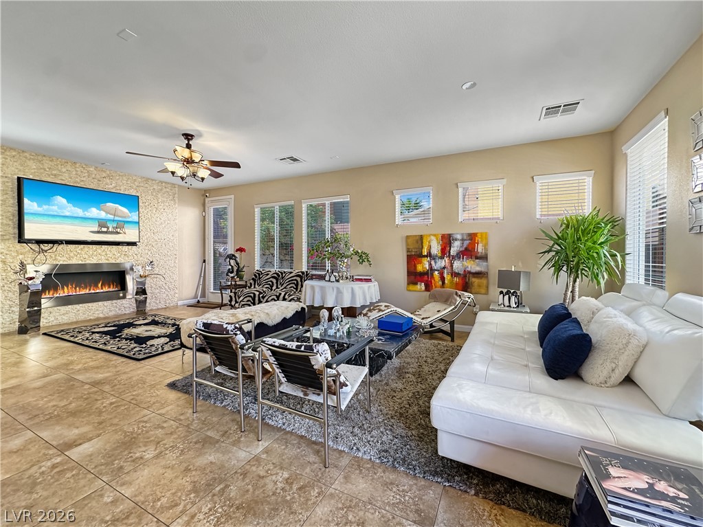 8122 Retriever Avenue, Las Vegas 89147