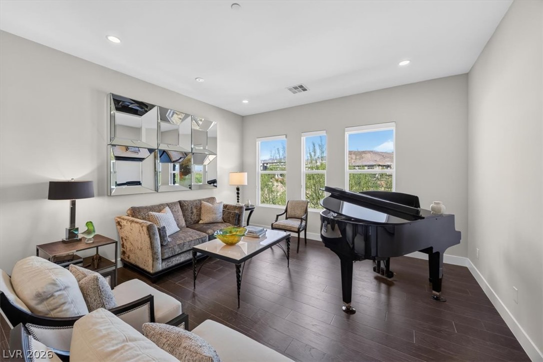 Photo 11 of 59, 11280 Granite Ridge Drive #1048