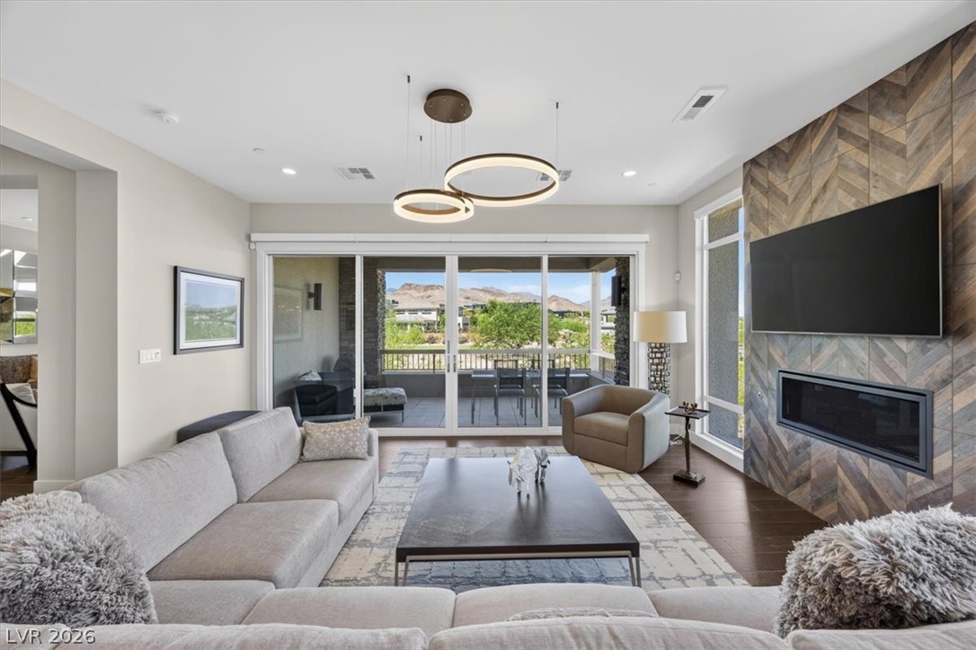 Photo 16 of 59, 11280 Granite Ridge Drive #1048