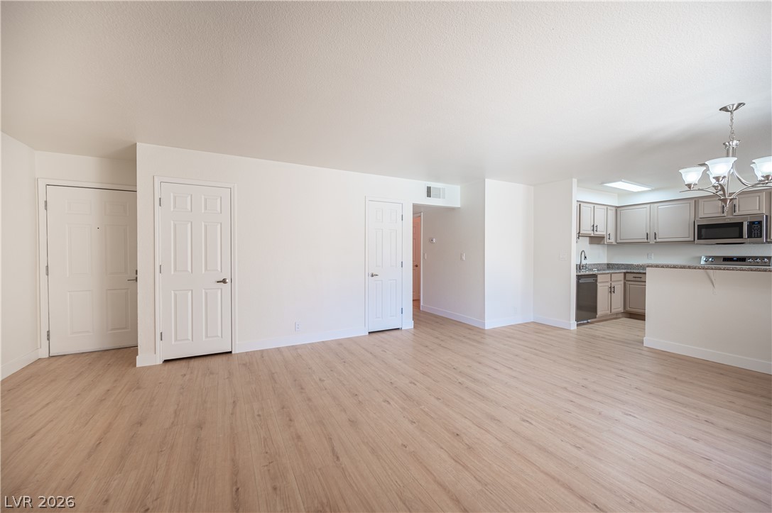 Photo 13 of 27, 4381 Alexis Drive #332