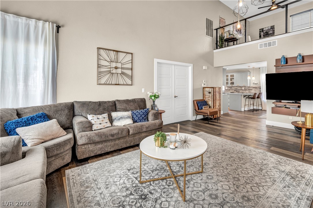 Photo 9 of 39, 2745 Brienza Way