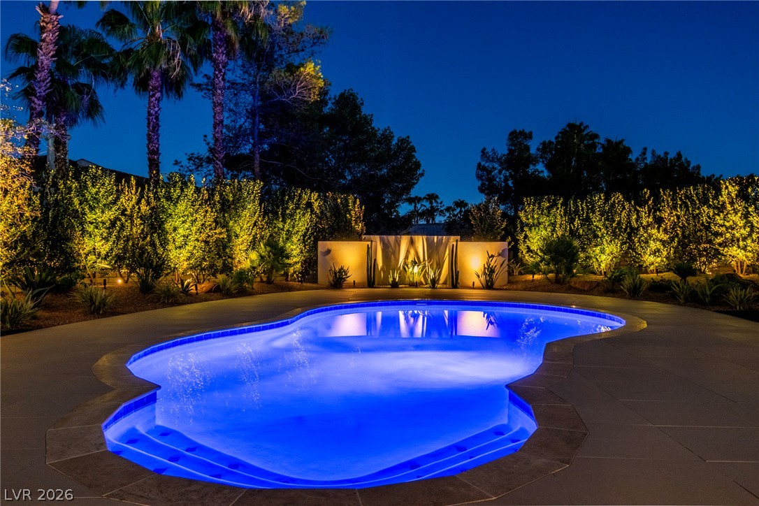 Photo 2 of 1508 Ten Palms Court